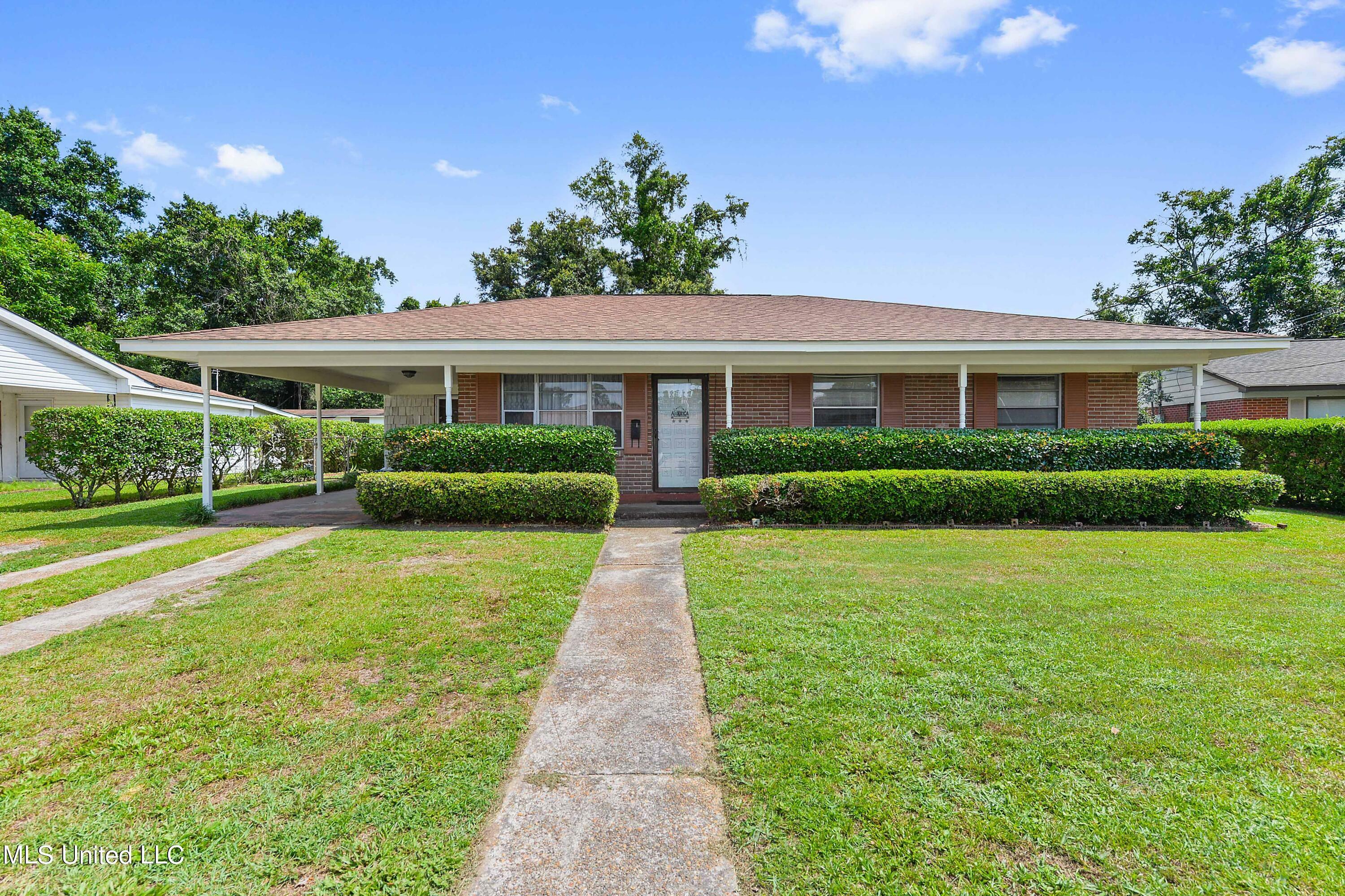 Property Photo:  2102 Odonnell Boulevard  MS 39507 