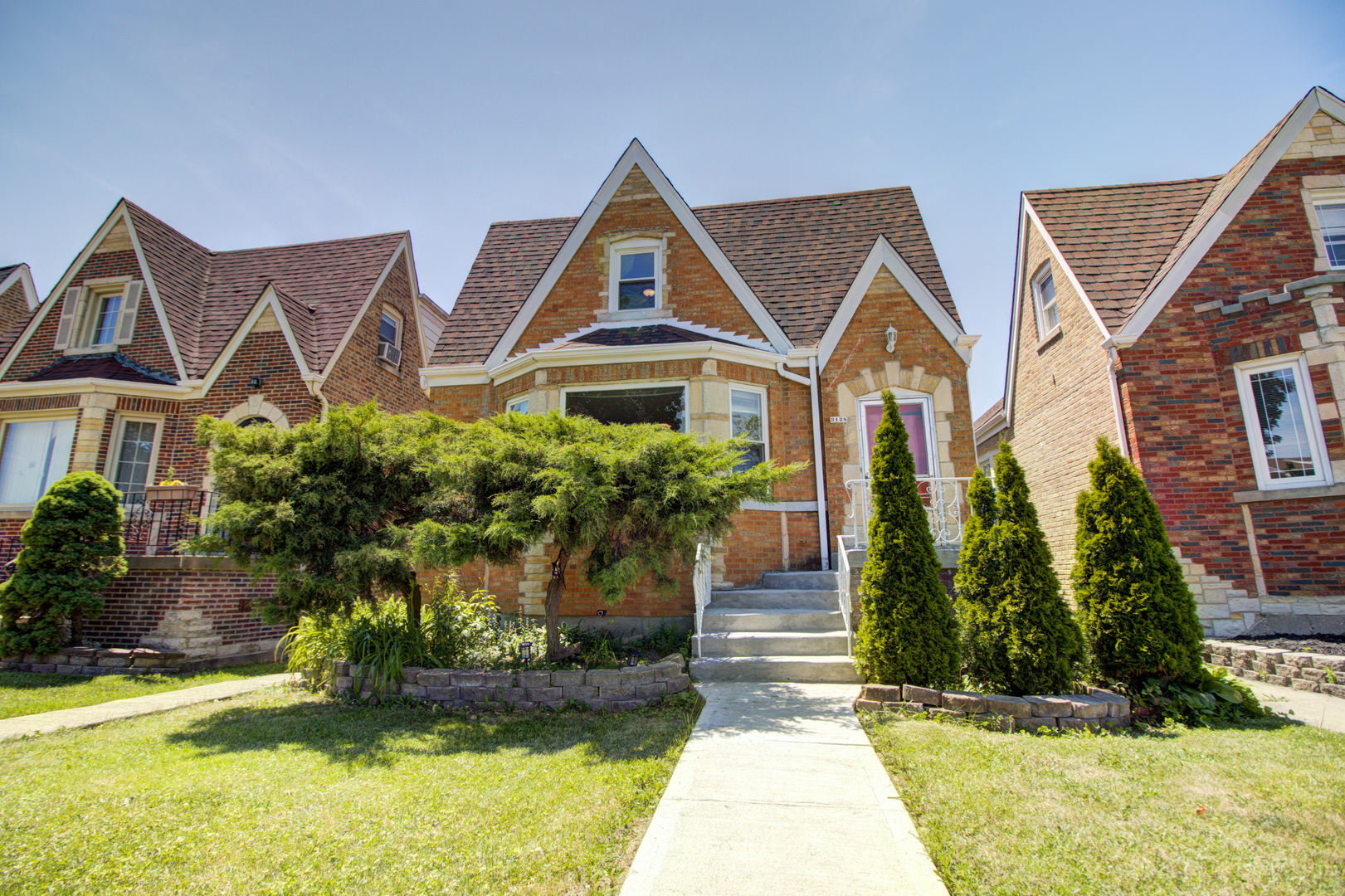 Property Photo:  3128 N Nordica Avenue  IL 60634 