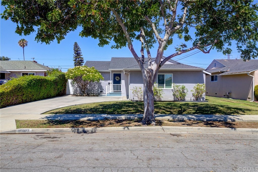 Property Photo:  18807 Cerise Avenue  CA 90504 