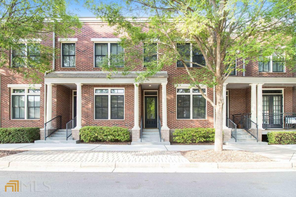Property Photo: 4706 Dogwood Alley 503 GA 30338