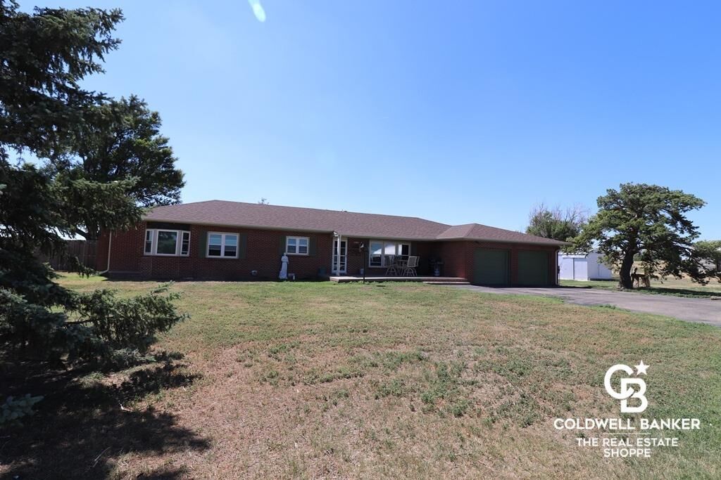 Property Photo:  8106 US 50  KS 67853 