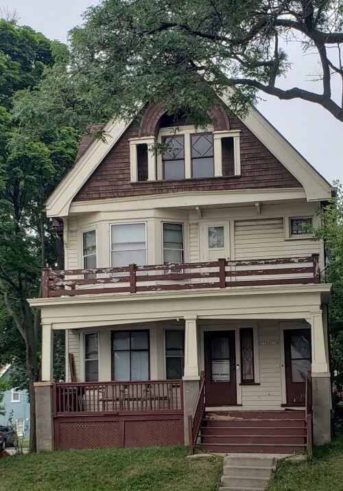 Property Photo: 3176 N Richards St 3178 WI 53212