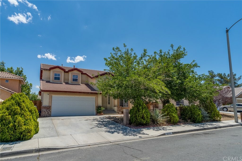 Property Photo: 12727 Gifford Way CA 92392