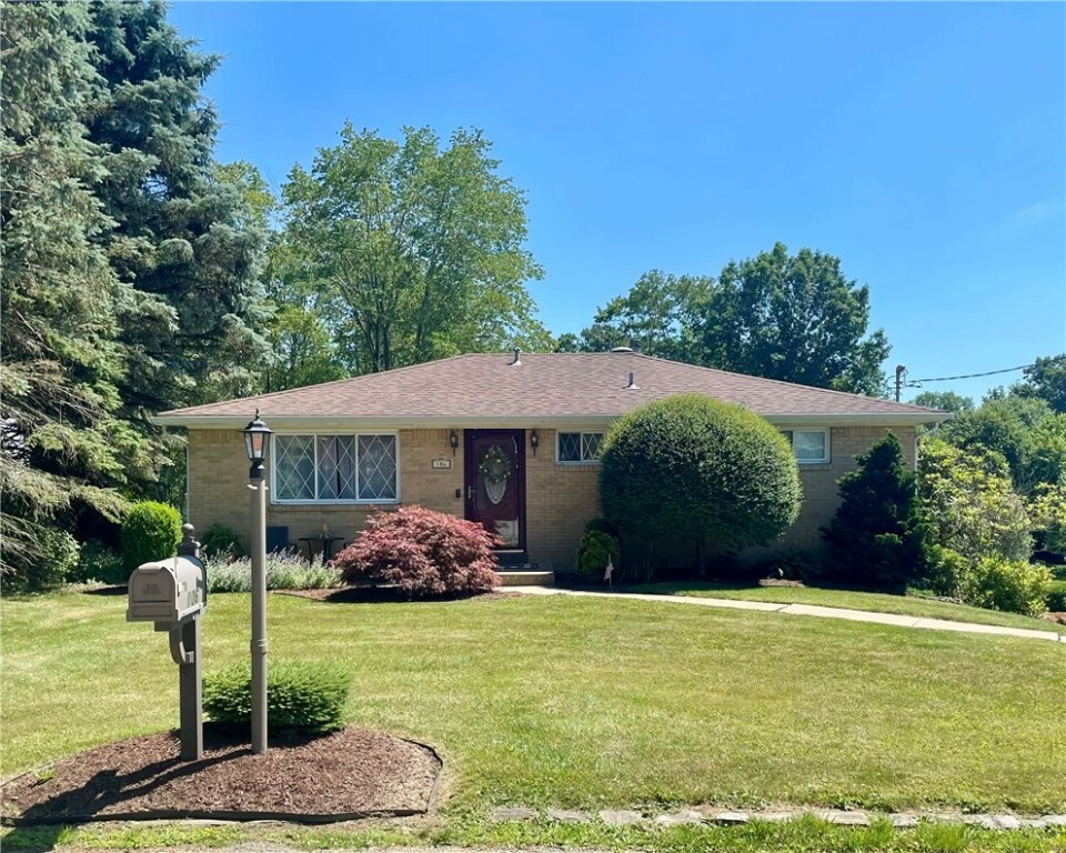 Property Photo: 106 Painter St PA 15085