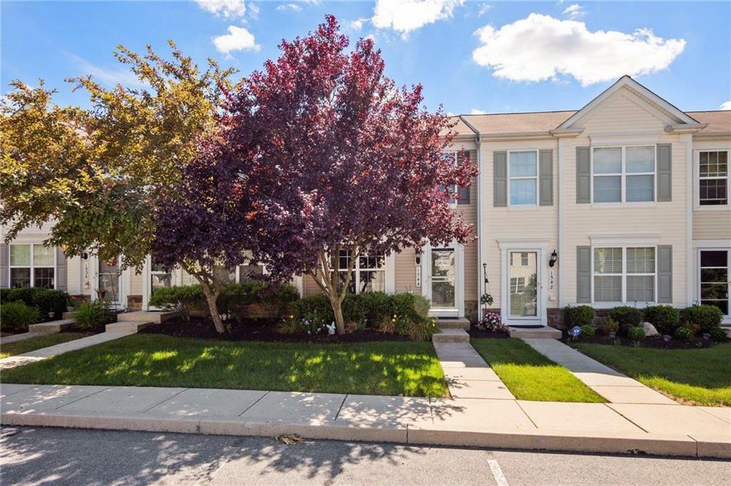 Property Photo: 1544 Artisan Court PA 18031