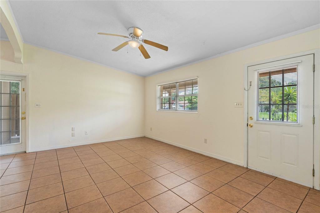 Property Photo: 165 Jay Drive FL 32714