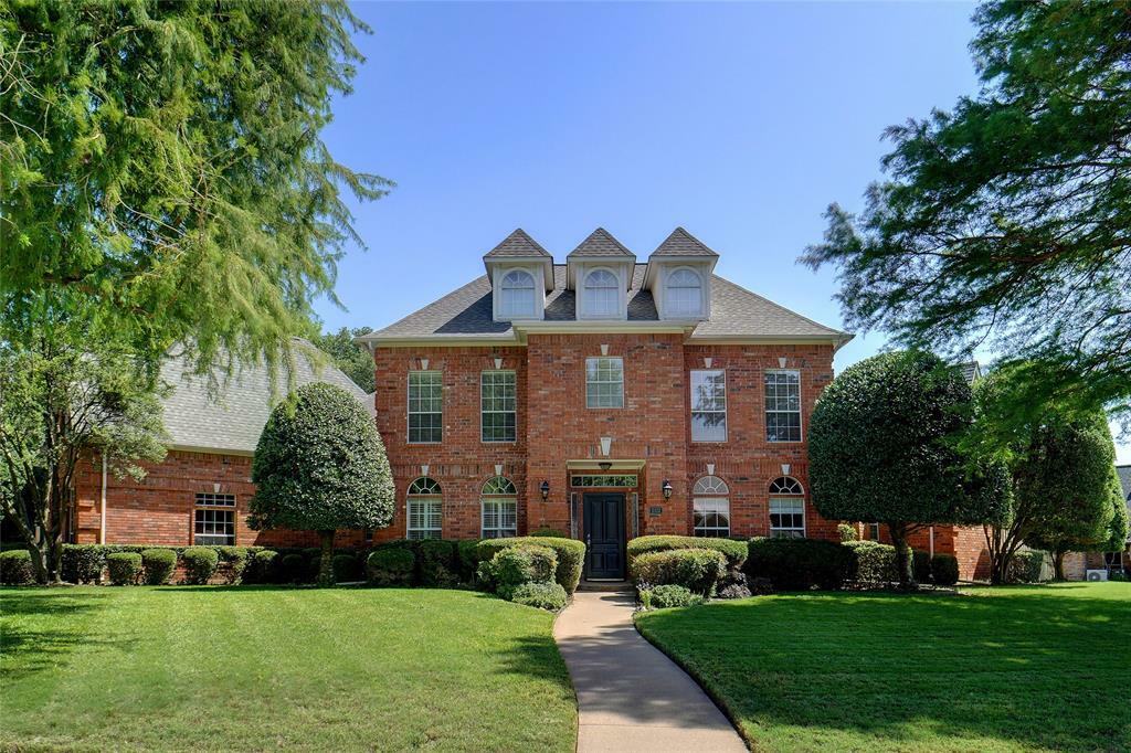 Property Photo: 203 Donley Court TX 76092
