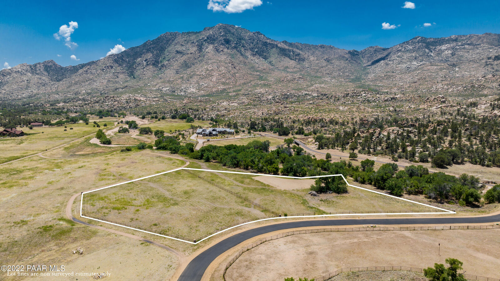 Property Photo: 4505 W Phantom Hill Road AZ 86305