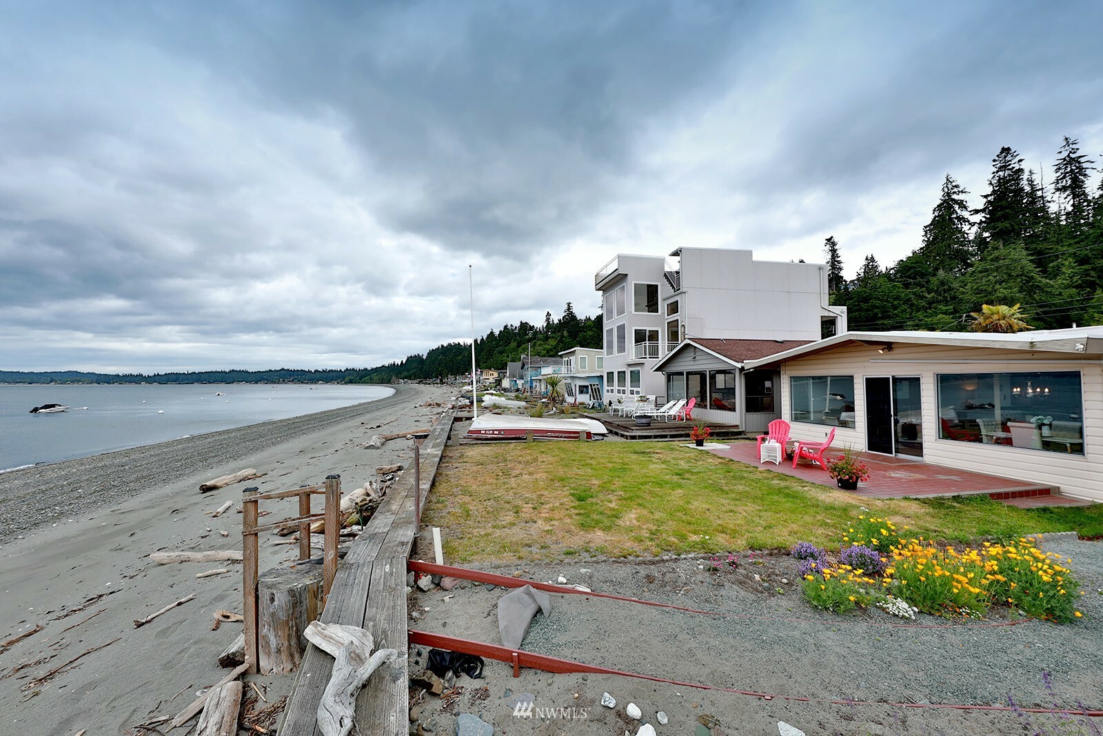 Property Photo:  6444 Ebb Tide Lane  WA 98249 