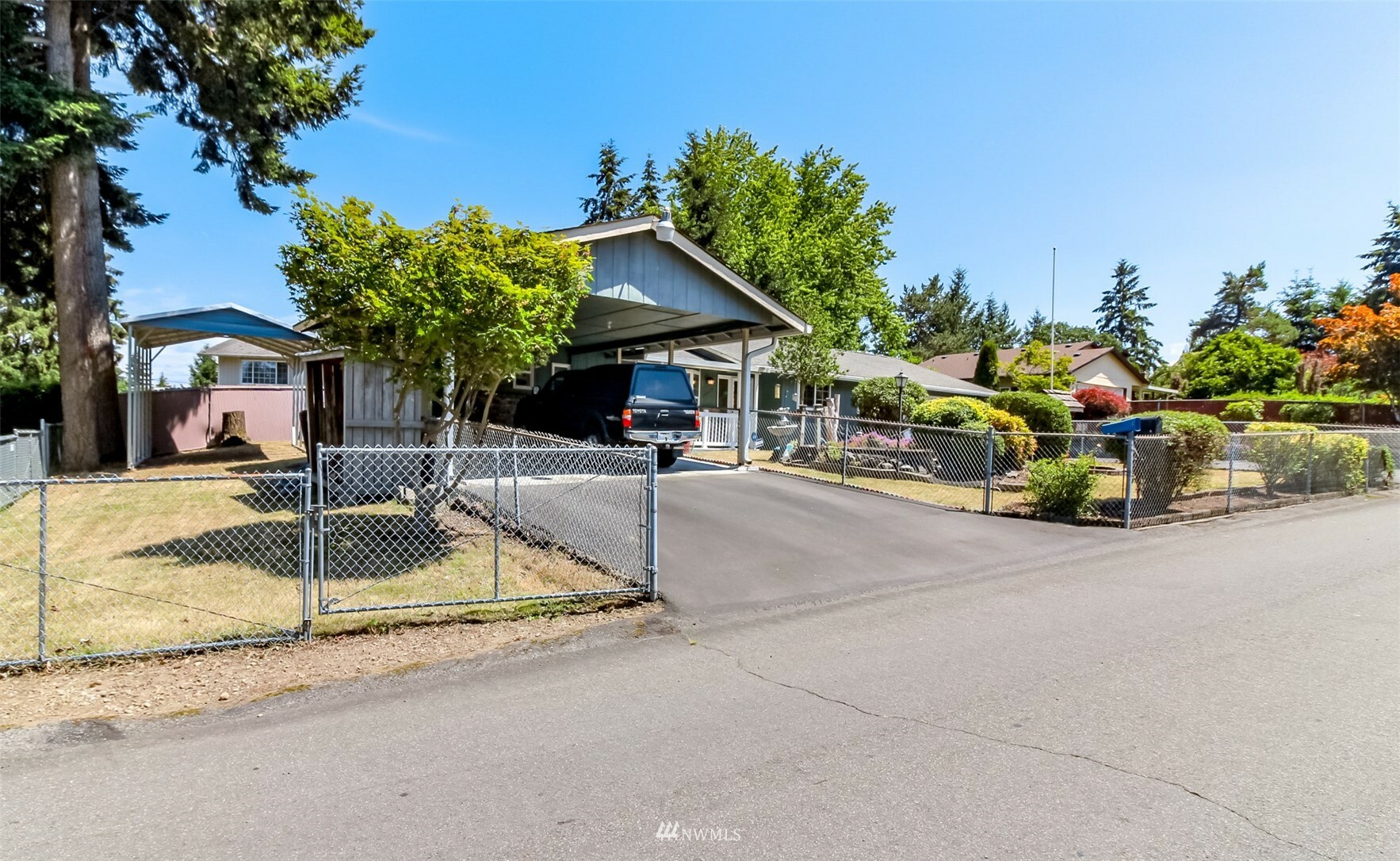 Property Photo:  16017 14th Avenue E  WA 98445 