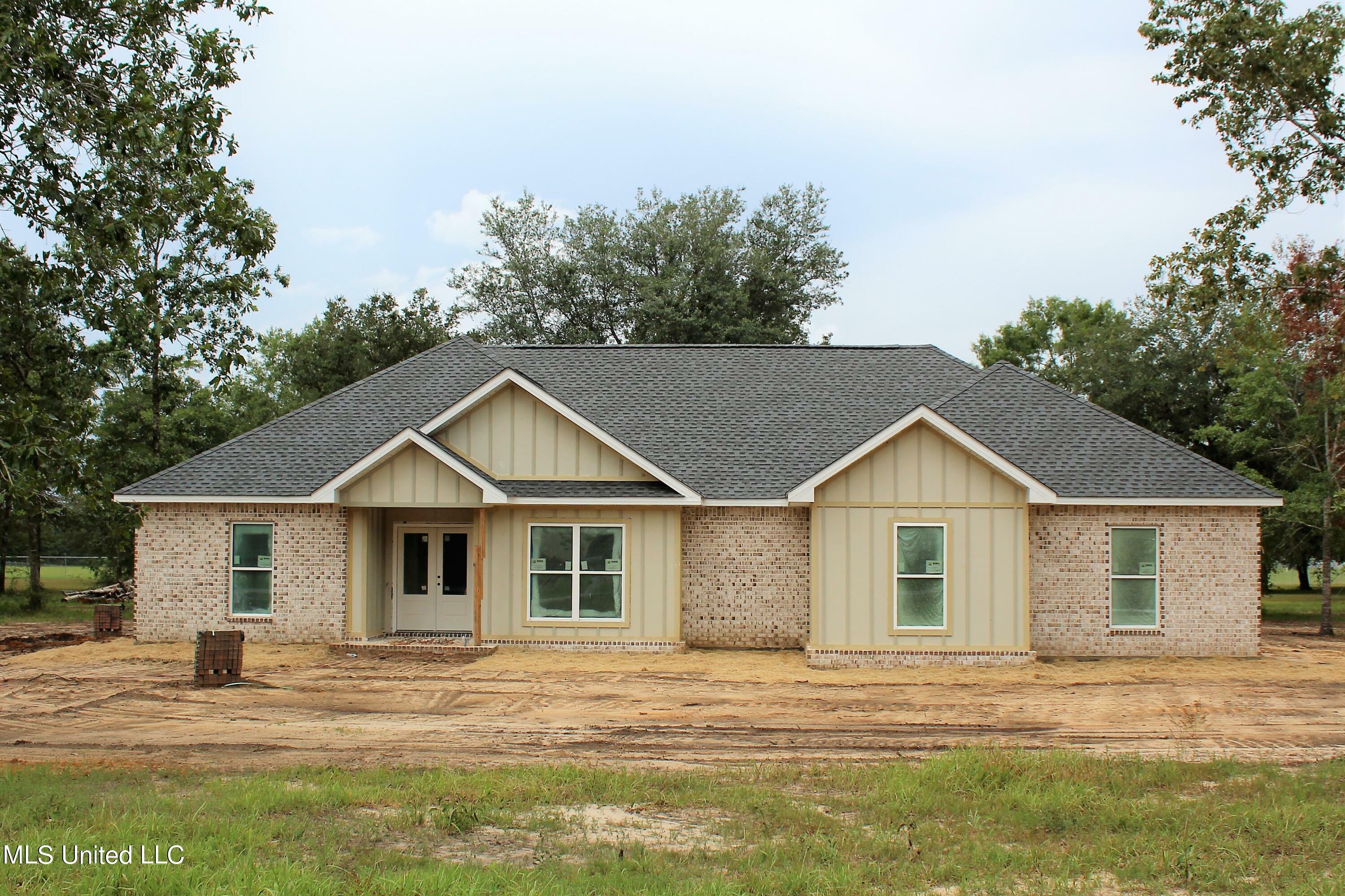 Property Photo:  2172 Timber Lane  MS 39452 