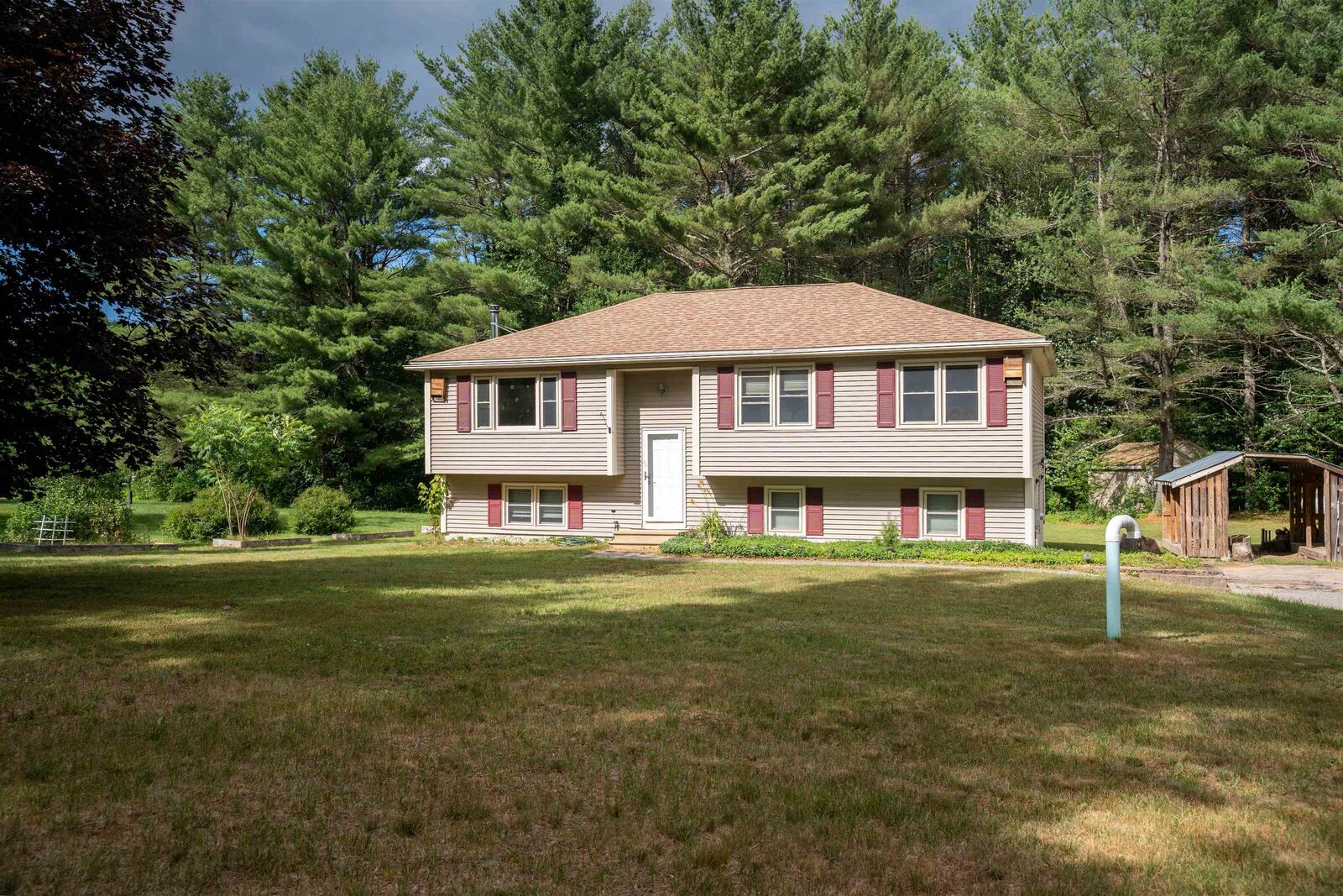 Property Photo:  16 Tates Brook Road  NH 03878-1514 