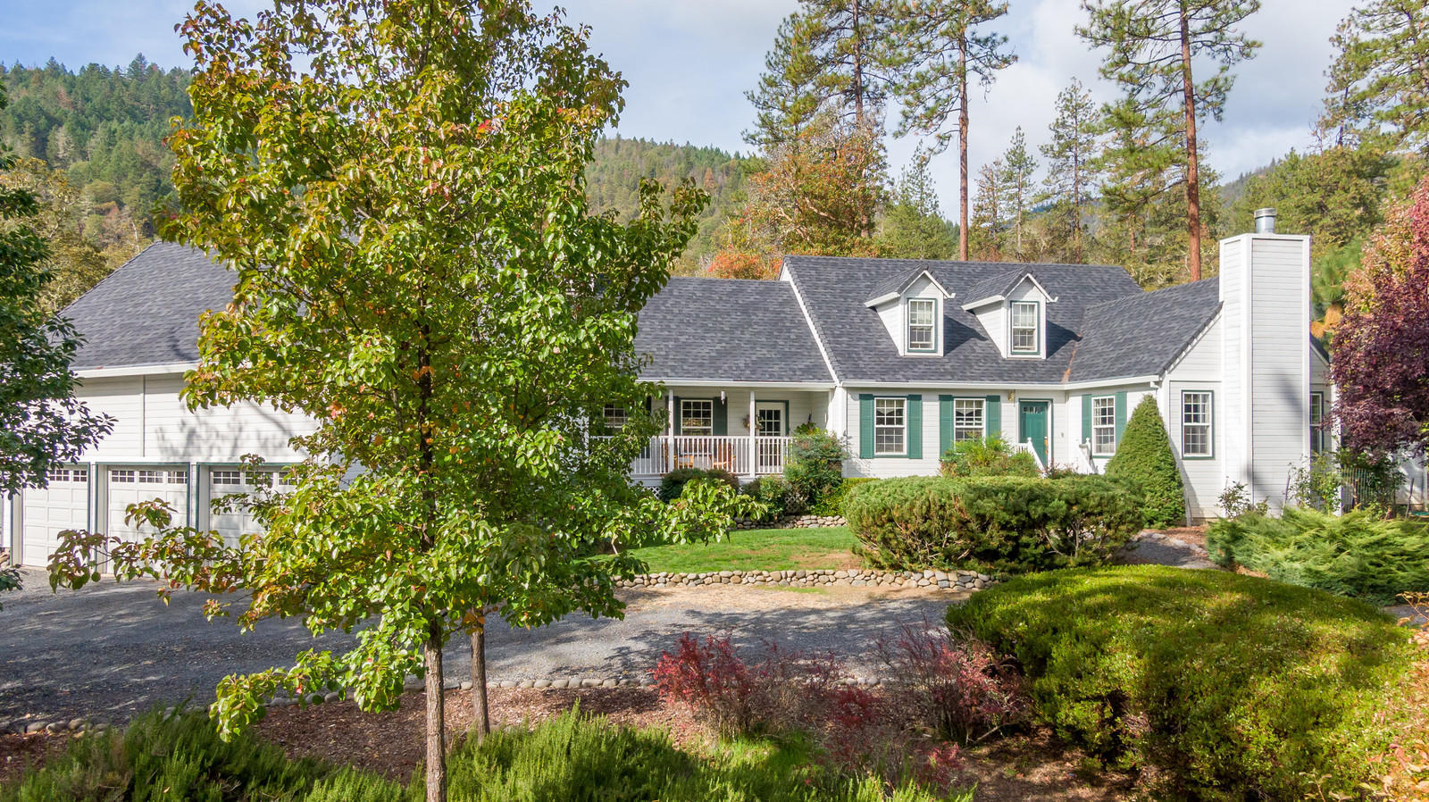 Property Photo: 5100 Upper Applegate Road OR 97530