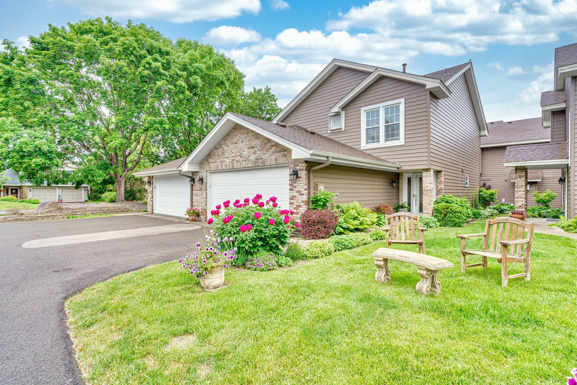 Property Photo:  18516 Peach Tree Court  MN 55345 