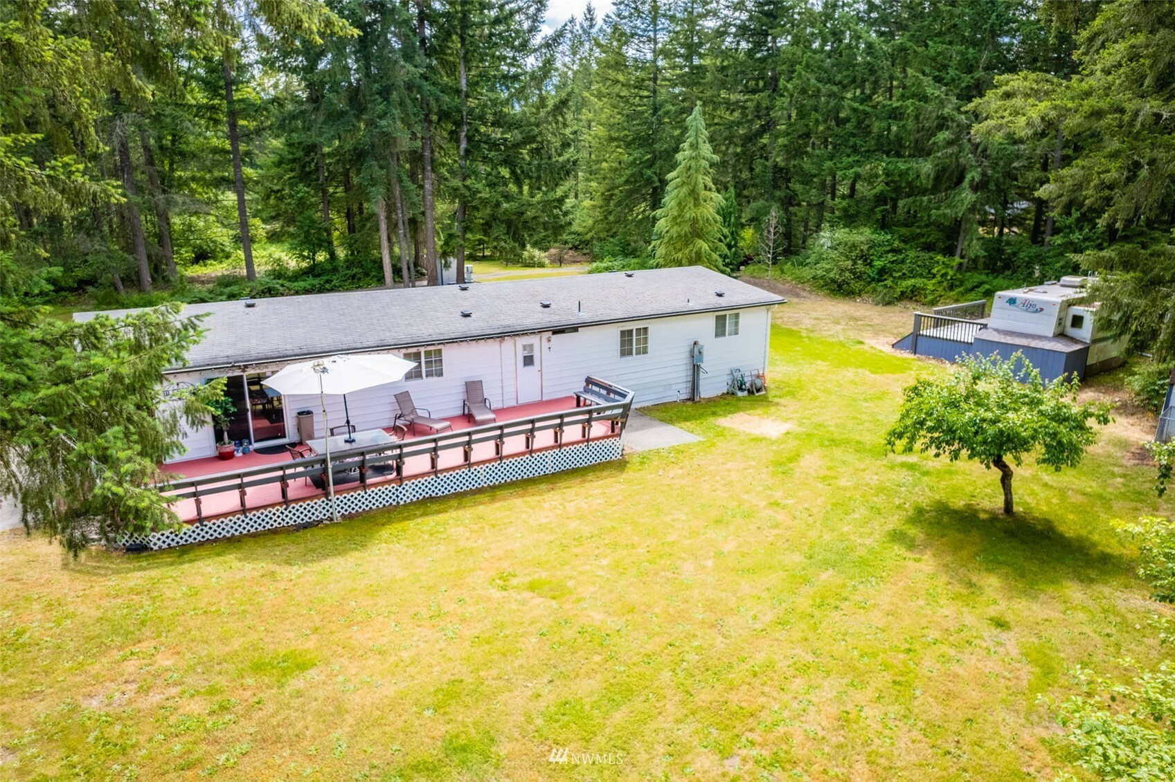 Property Photo:  25019 64th Avenue E  WA 98338 