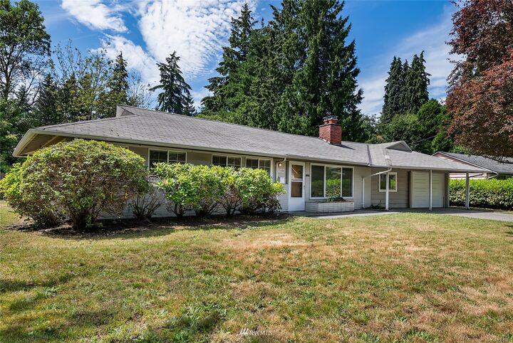 Property Photo: 23106 60th Avenue W WA 98043