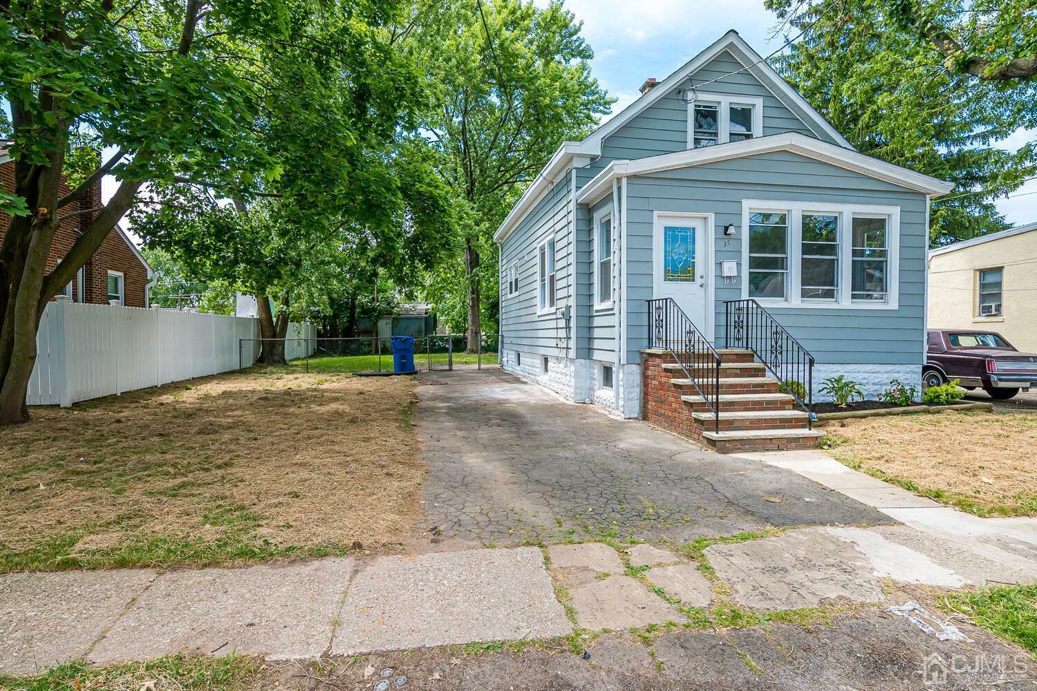 Property Photo:  35 Howard Street  NJ 08861 