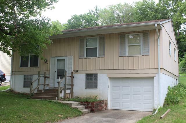 Property Photo: 16108 E Elm Street MO 64050