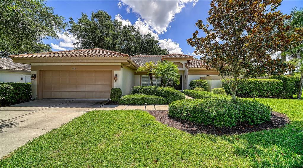 Property Photo:  4470 Highland Oaks Circle  FL 34235 