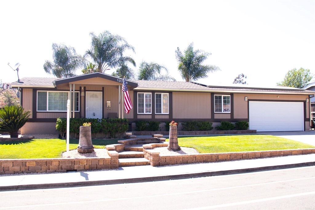 13704 Carriage Road  Poway CA 92064 photo