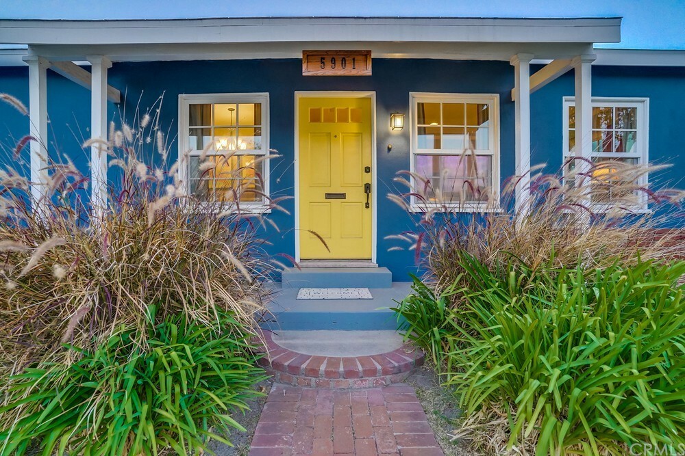 Property Photo: 5901 Adenmoor Avenue CA 90713