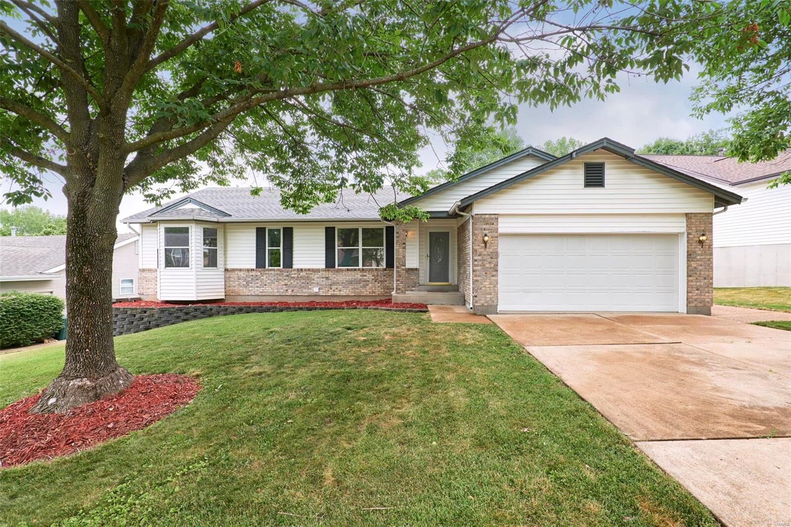 Property Photo:  1726 San Martin Drive  MO 63026 