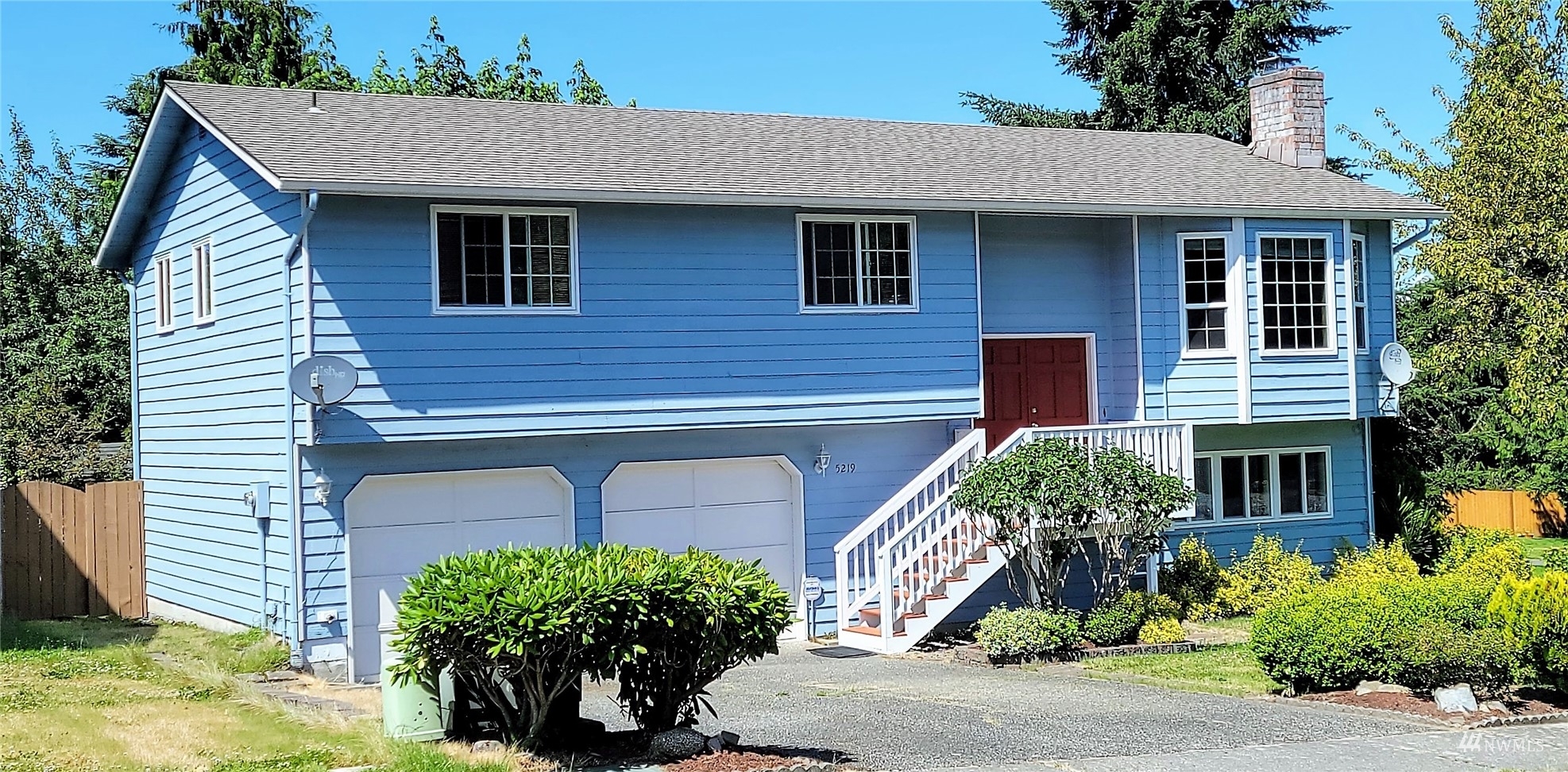 Property Photo:  5219 123rd Place SE  WA 98208 