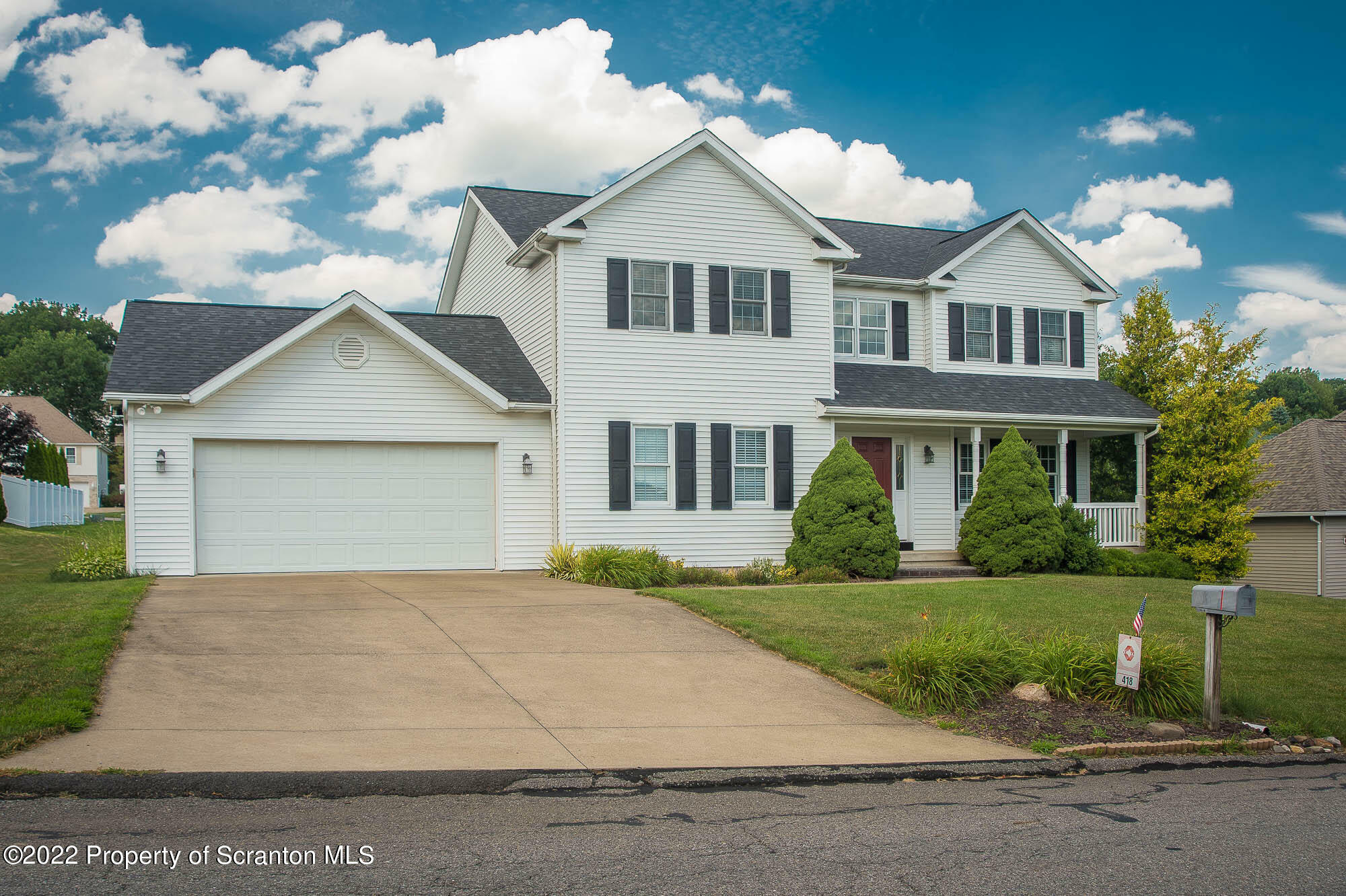 418 Deer Run Drive  Archbald PA 18403 photo