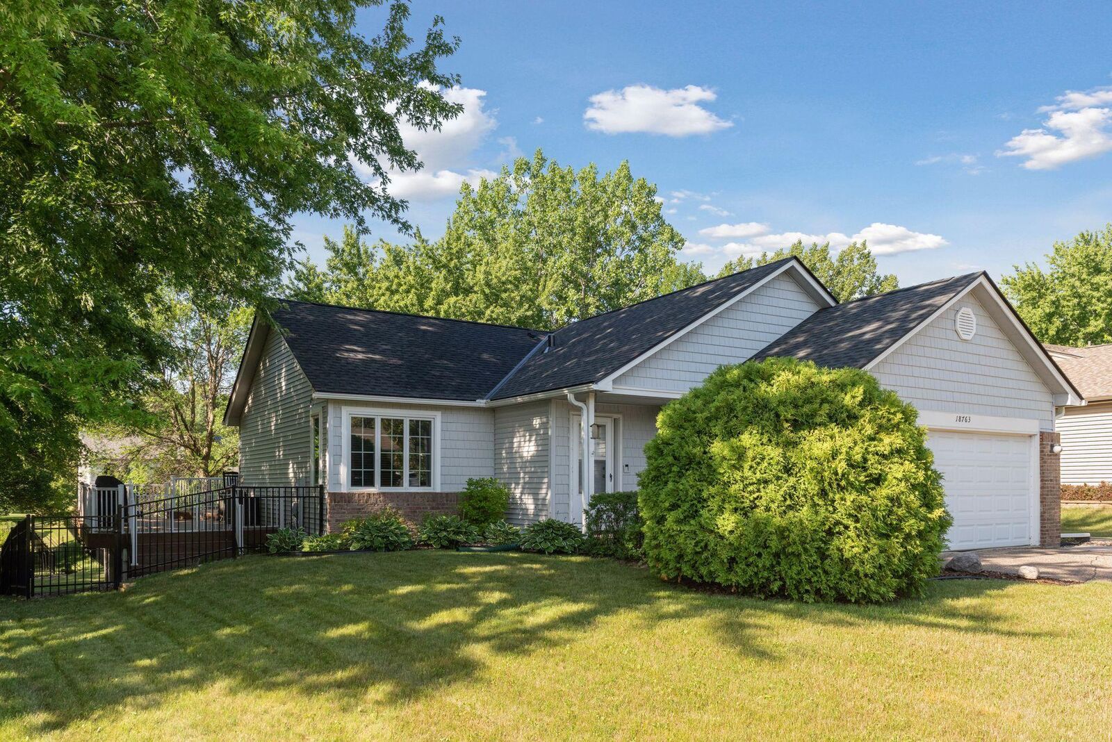Property Photo:  18763 Pennington Avenue  MN 55346 
