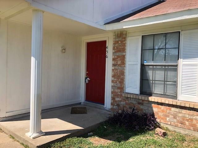 Property Photo:  456 Pogue Street  TX 75104 