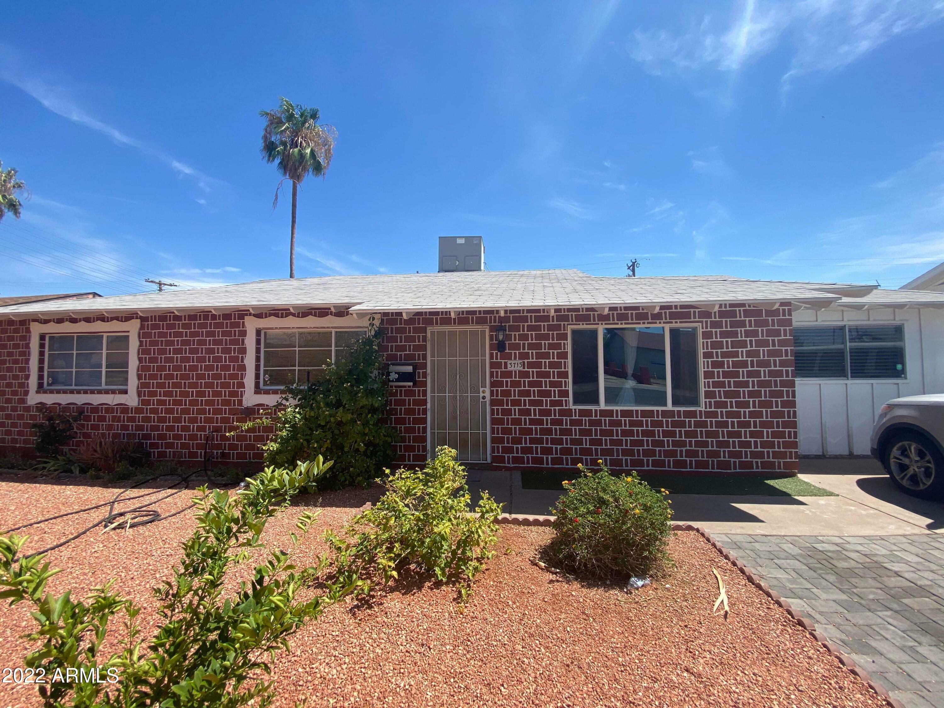 Property Photo: 3713 W Rovey Avenue AZ 85019