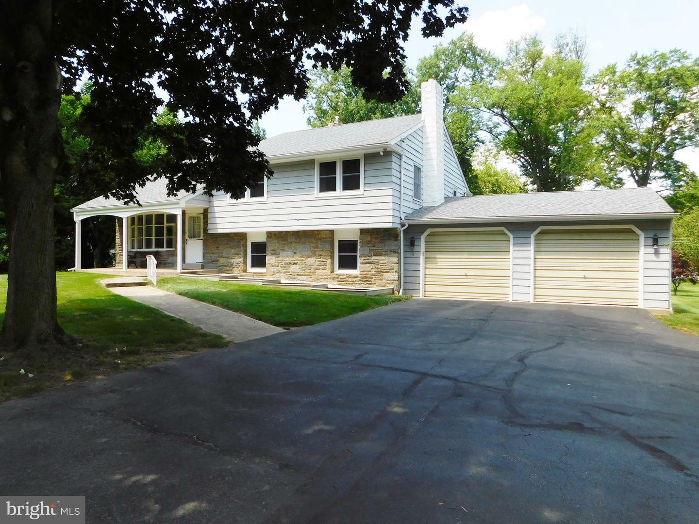 Property Photo: 919 Township Line Road PA 19422