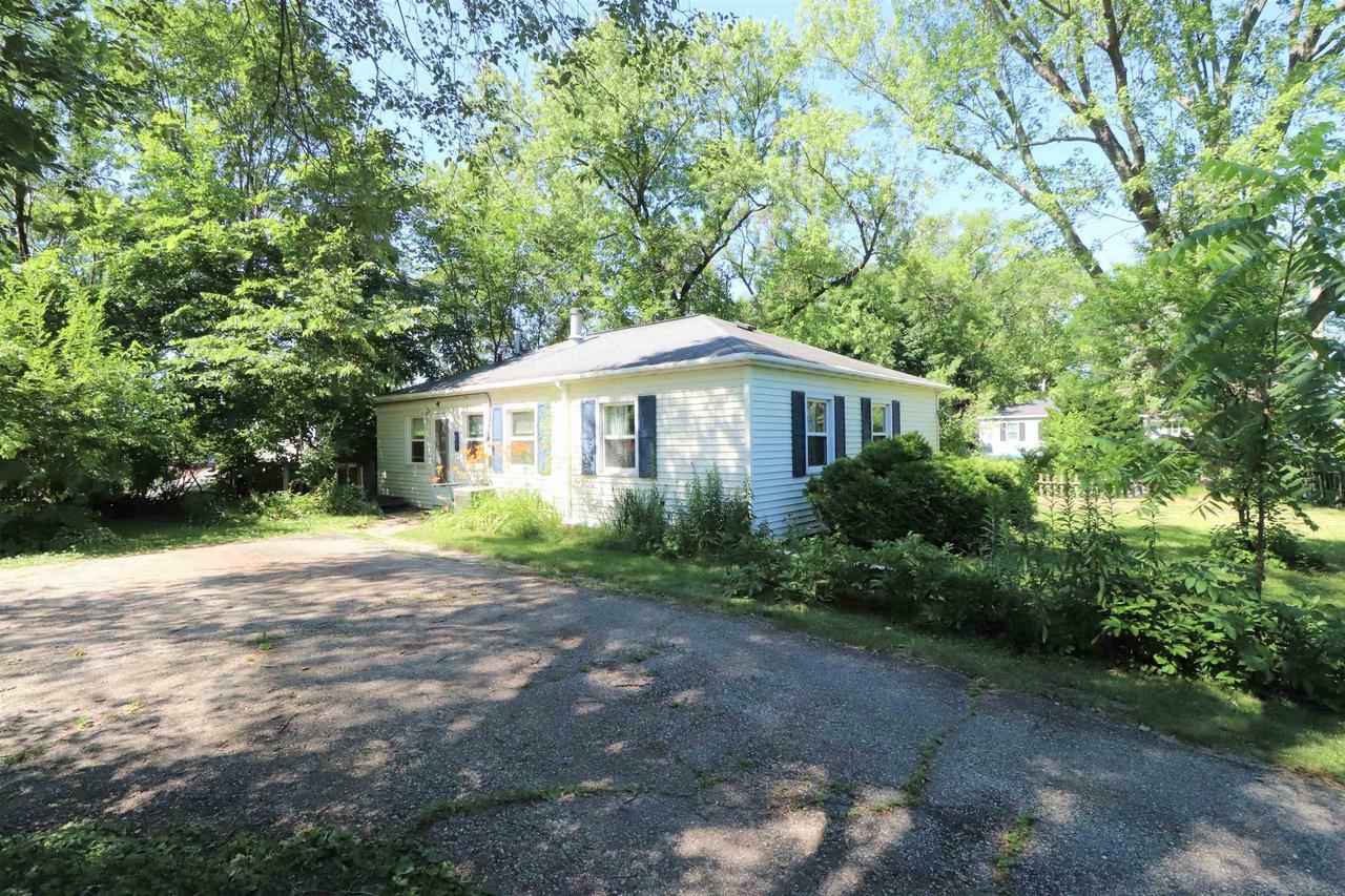 Property Photo:  1901 Danbury St  WI 53711 