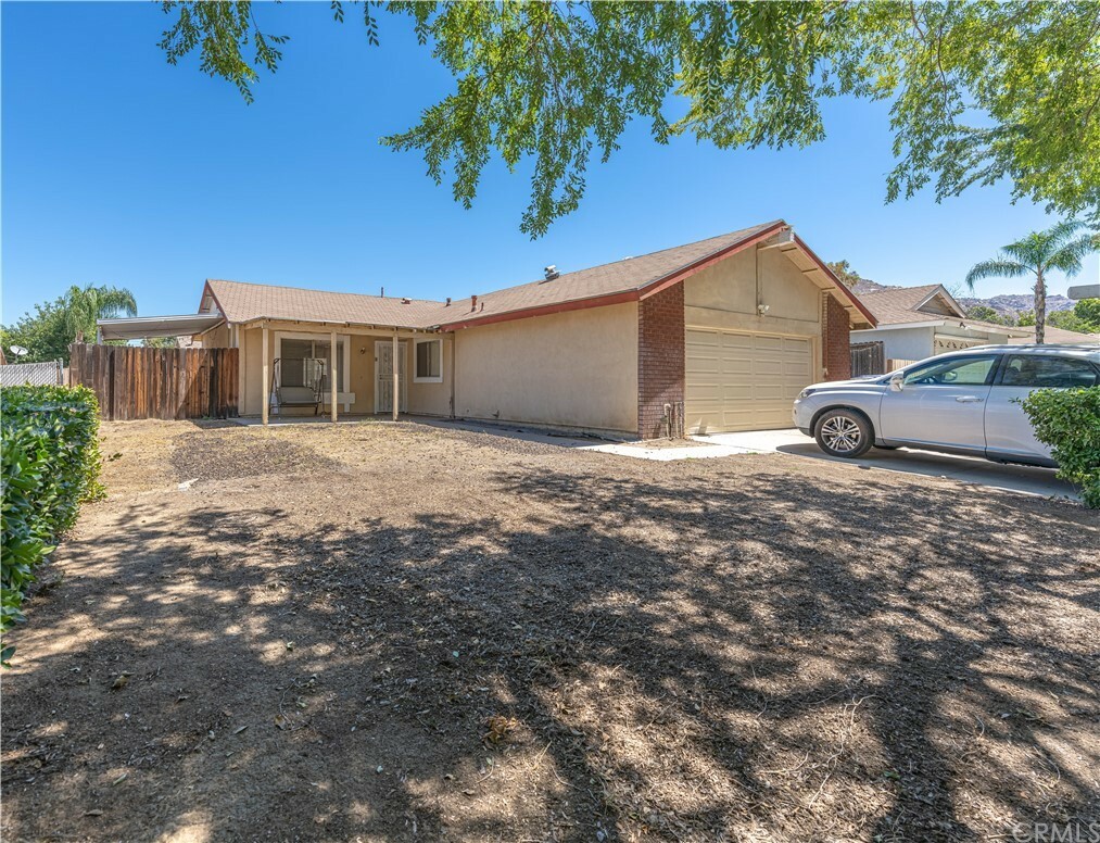 Property Photo:  1055 Altura Drive  CA 92507 