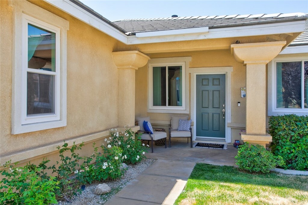 Property Photo:  6304 W Avenue J11  CA 93536 