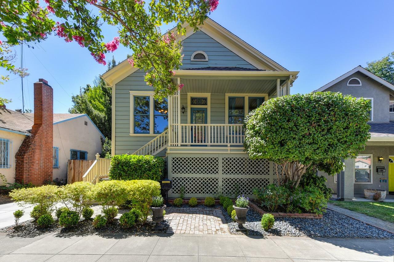 Property Photo: 2018 14th Street CA 95818