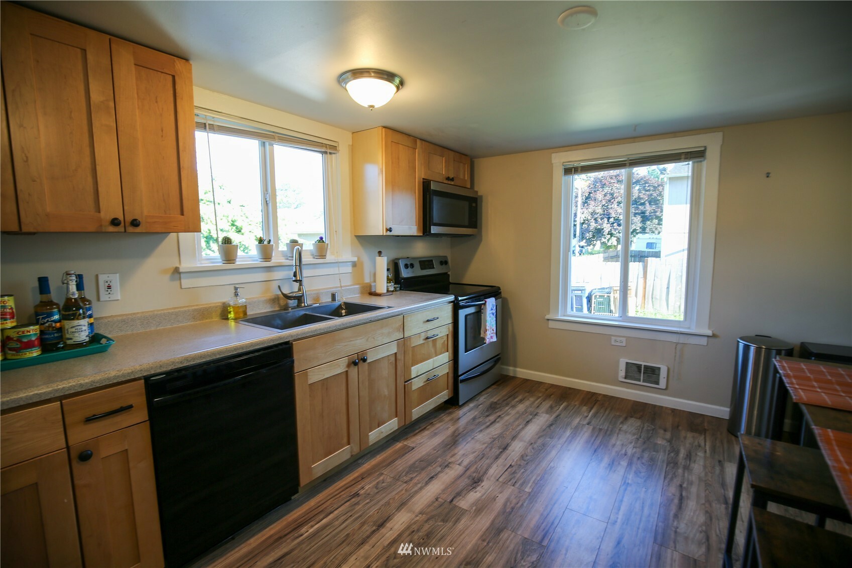 Property Photo:  1017 S 74th Street  WA 98408 