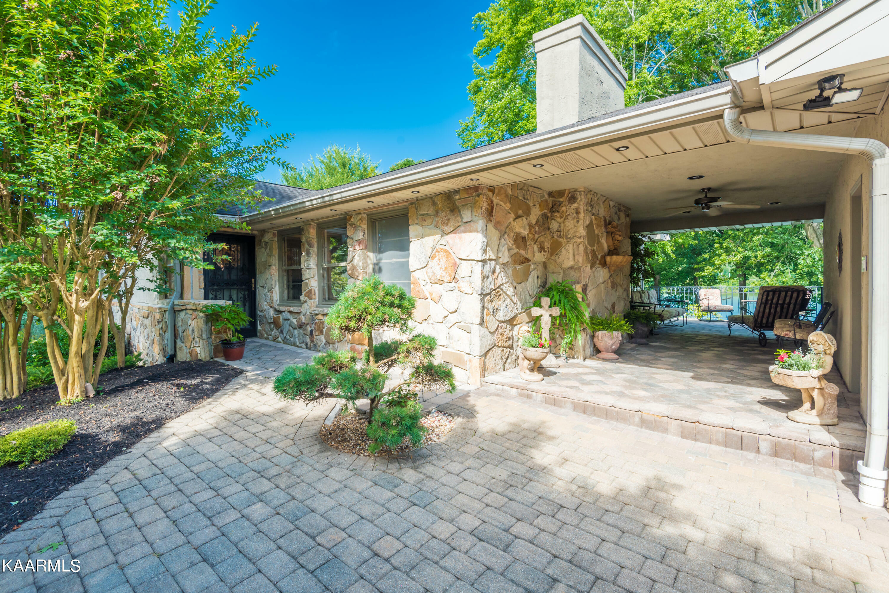 Property Photo:  615 Lakeshore Drive  TN 37763 