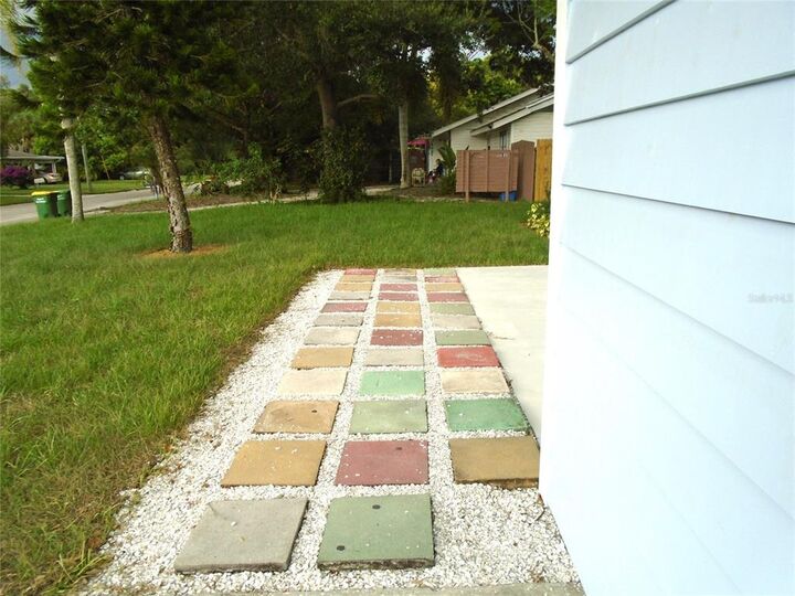 Property Photo:  2706 Martin Street  FL 34237 