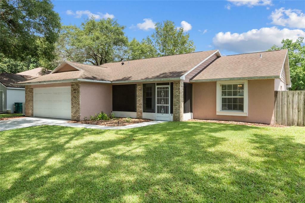 Property Photo:  2607 Autumn Lane  FL 32726 