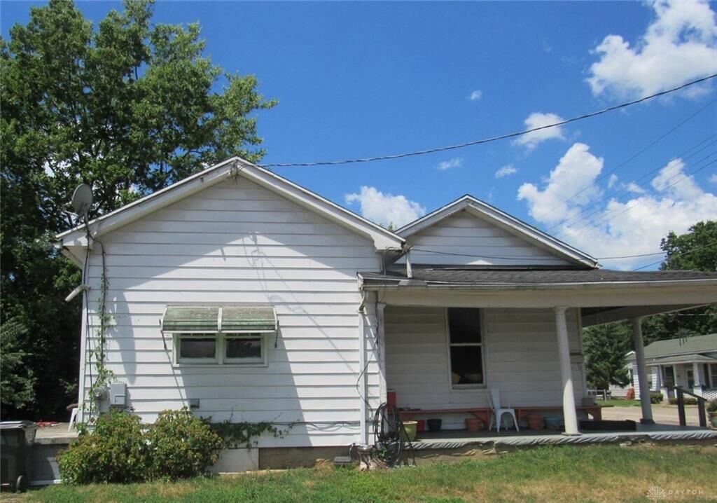 Property Photo: 918 6th Avenue OH 45044