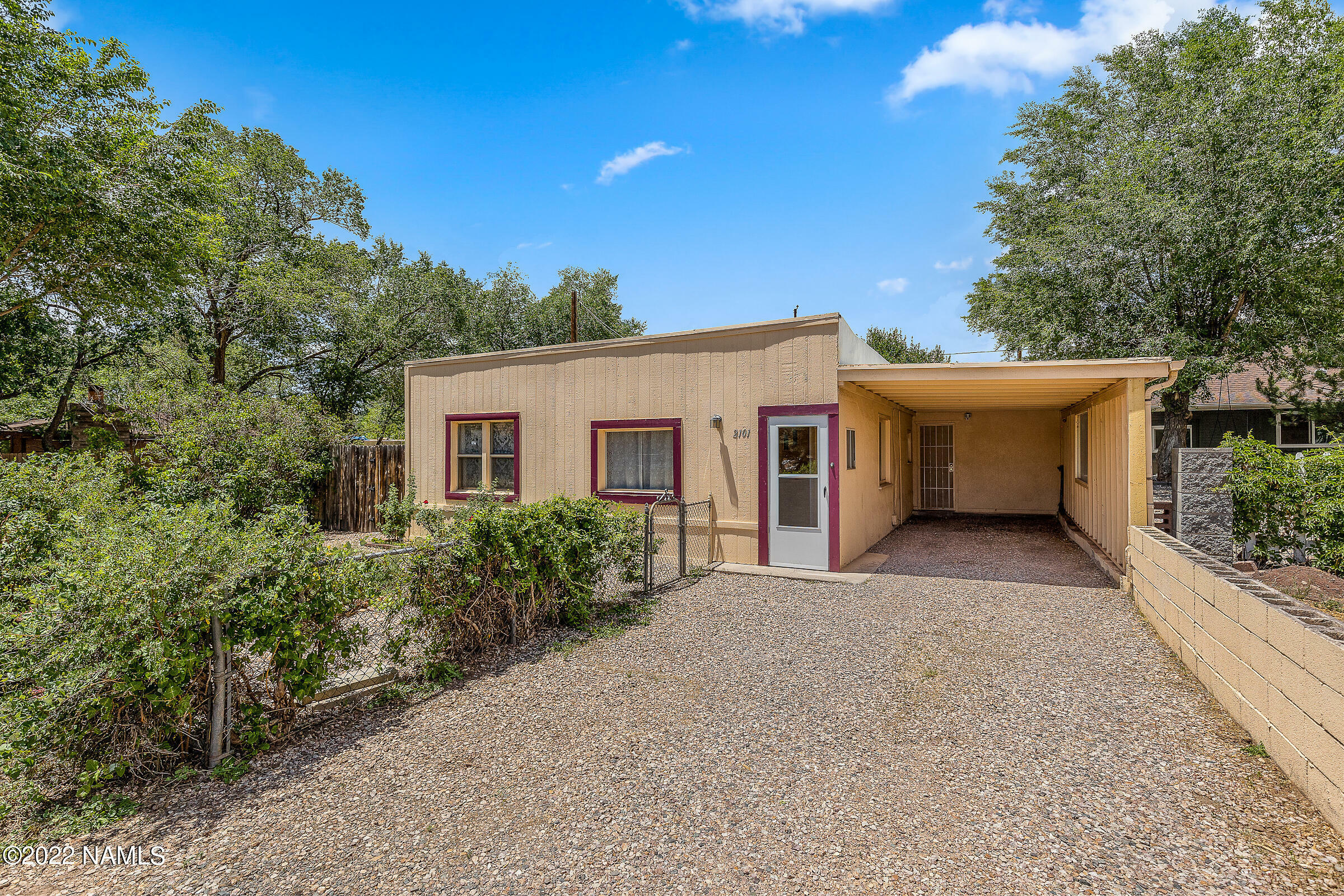 Property Photo:  2101 N Main Street  AZ 86004 