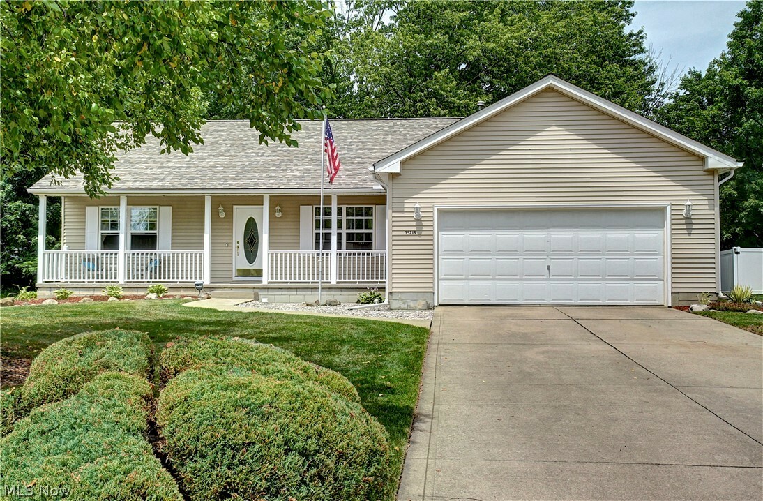 35218 Sullivan Drive  North Ridgeville OH 44039 photo