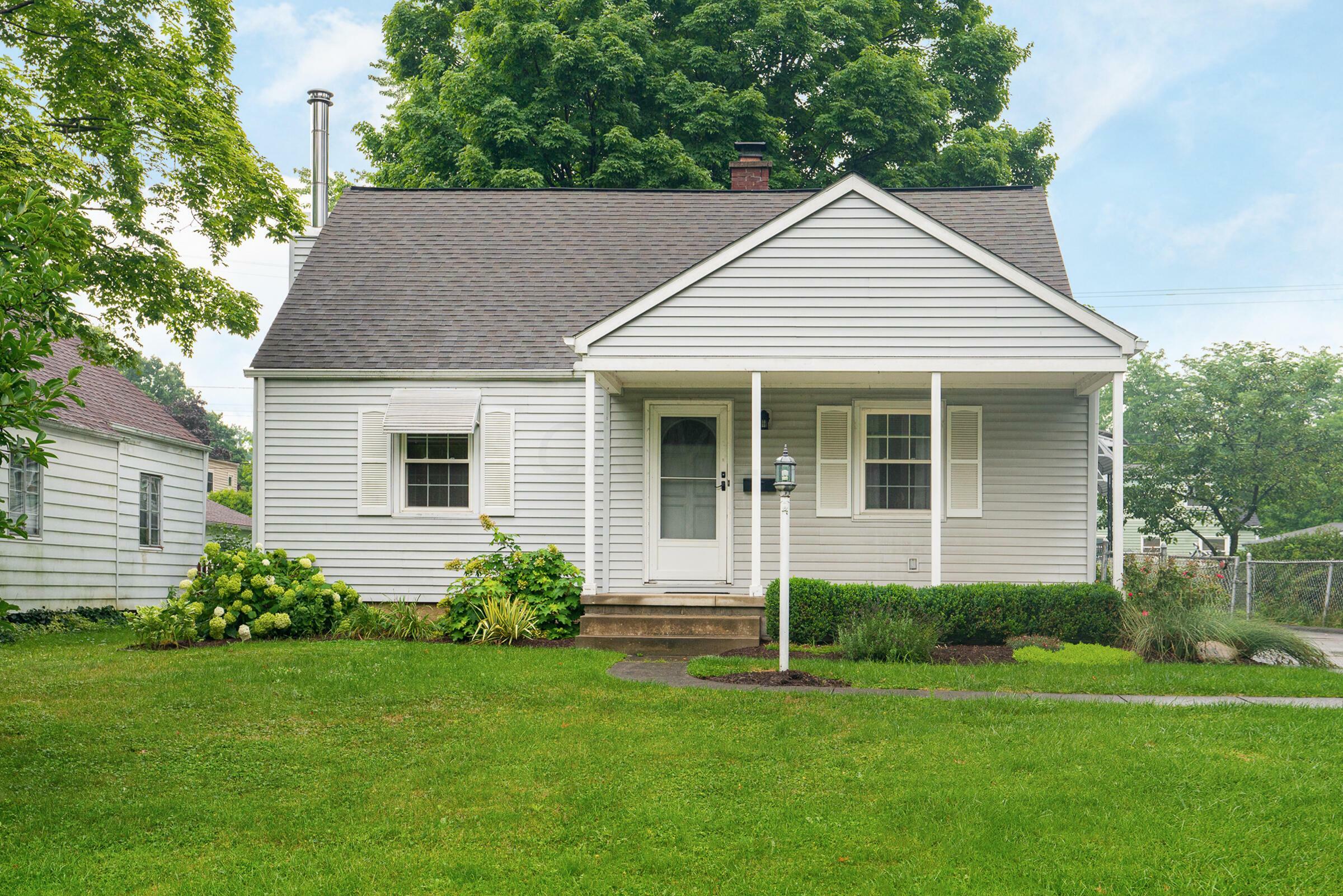 Property Photo:  446 Chatham Road  OH 43214 