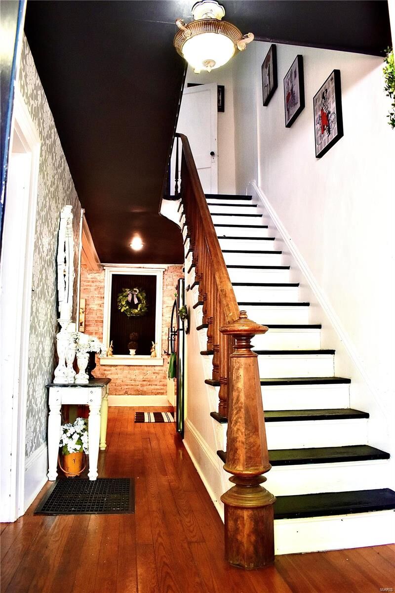 Property Photo: 409 E 3rd Street IL 62002