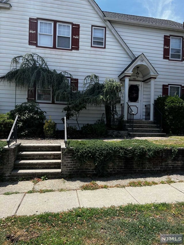 Property Photo:  358 Lake Avenue  NJ 07071 