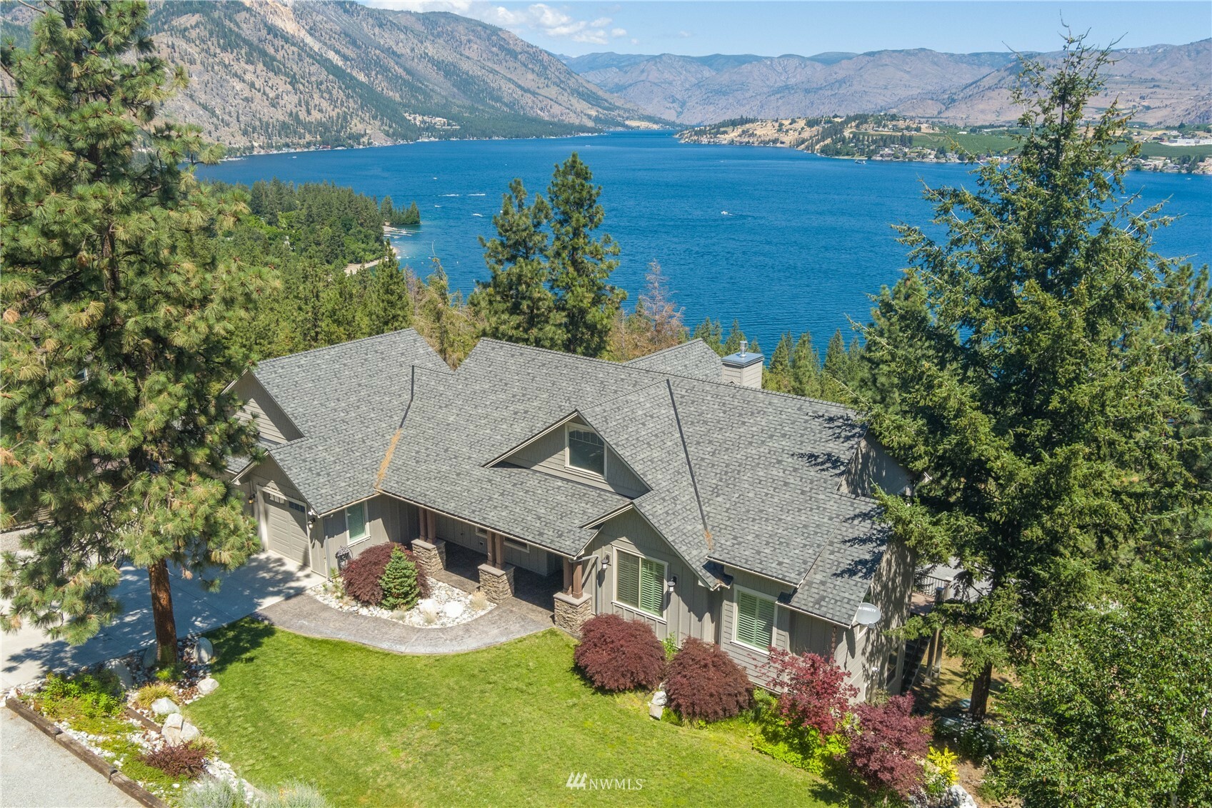 Property Photo:  7470 Navarre Drive  WA 98816 