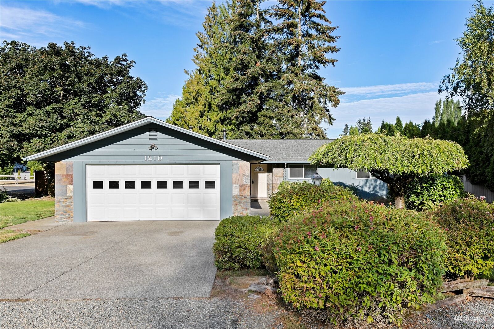 Property Photo: 1210 22nd Street SE WA 98372