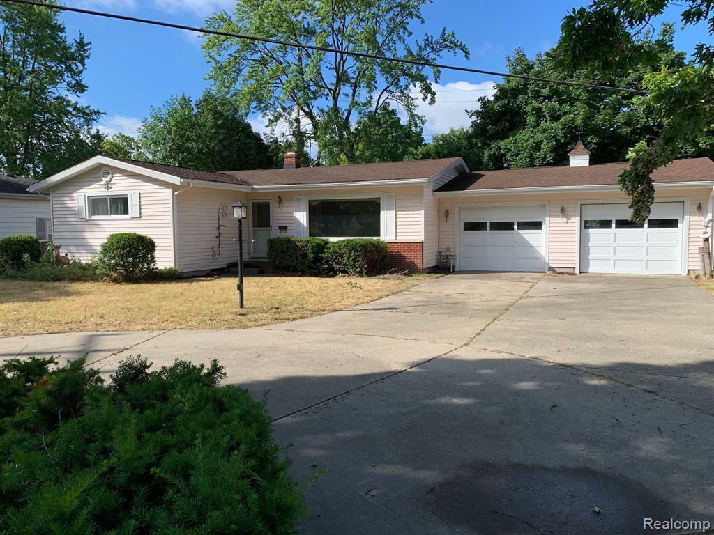 Property Photo: 2401 Riverside Drive MI 48060 2648
