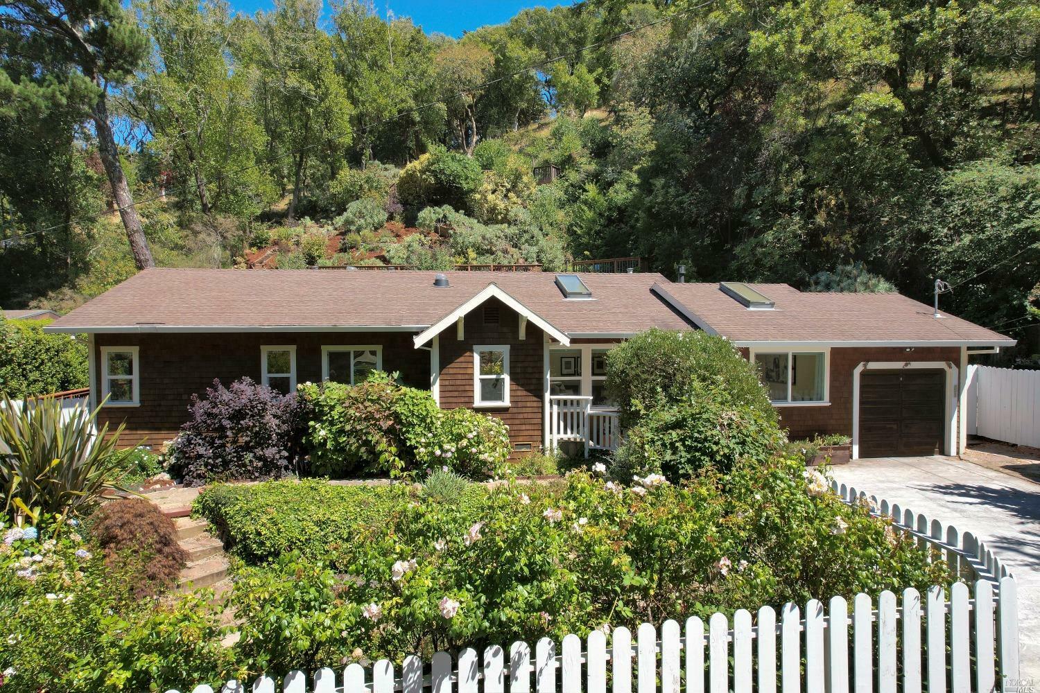 667 Northern Avenue  Mill Valley CA 94941 photo